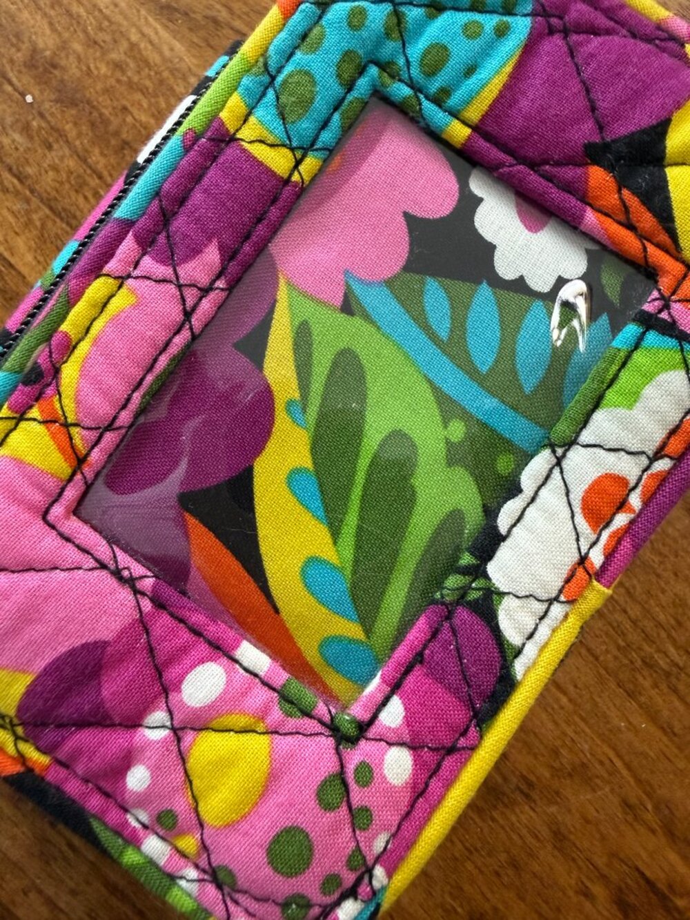 Vera Bradley Wristlet Wallet, Retired "Va Va Voom" Pattern, NWOT - Picture 10 of 15